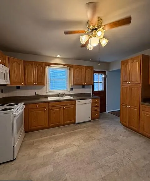 19 Park Ave #1 — Photo 3
