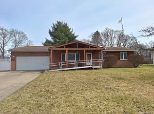 5440 River Ridge Dr, Flushing, MI 48433