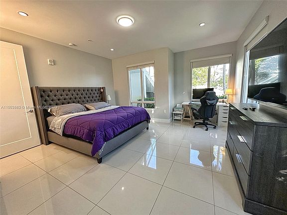 4th image of 6310 NW 103rd Pl APT 101