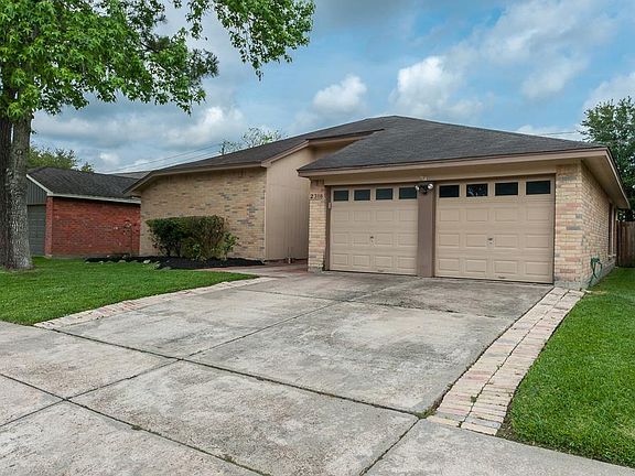 3rd image of 2318 Colonial Ridge Dr