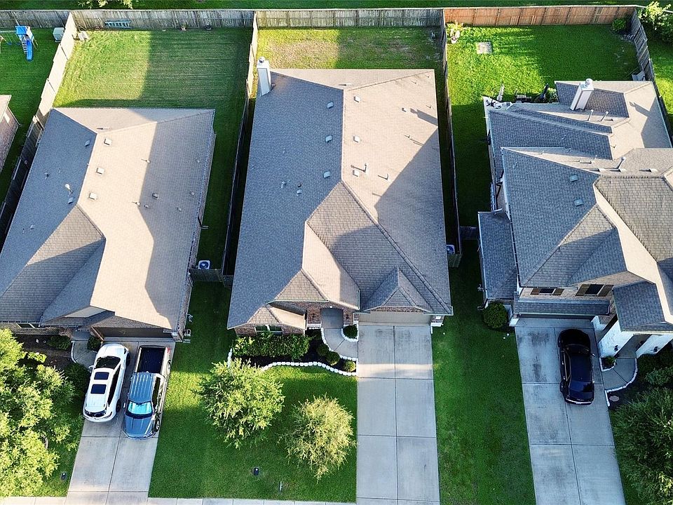 2nd image of 6515 Sterling Shores Ln