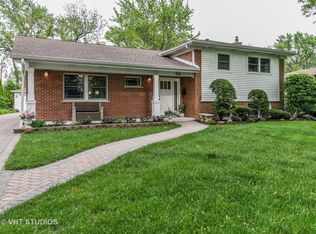 206 Heather Ln, Wilmette, IL