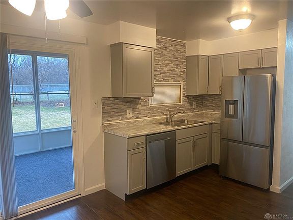 4th image of 5107 Lounsbury Dr