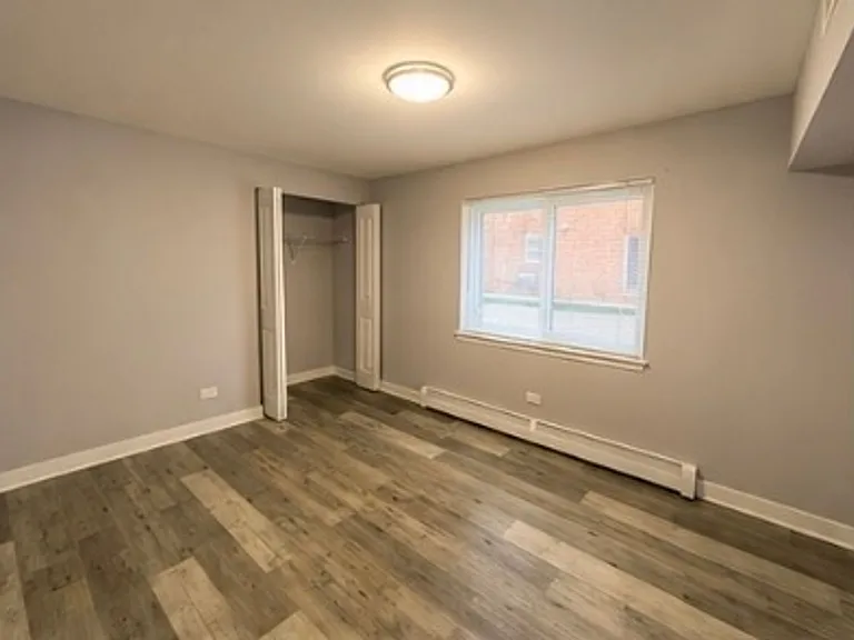 5009 N River Rd — Photo 5