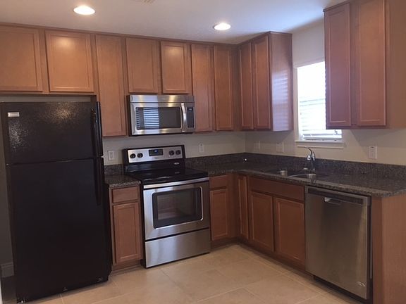 4th image of 8622 Via Tavoleria Way