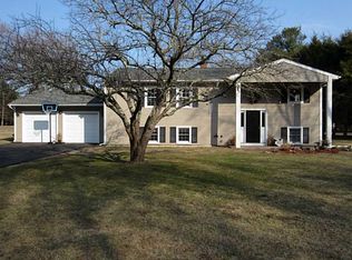 66 Peaceful Ln, North Kingstown, RI 02852