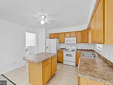 Kitchen(before)