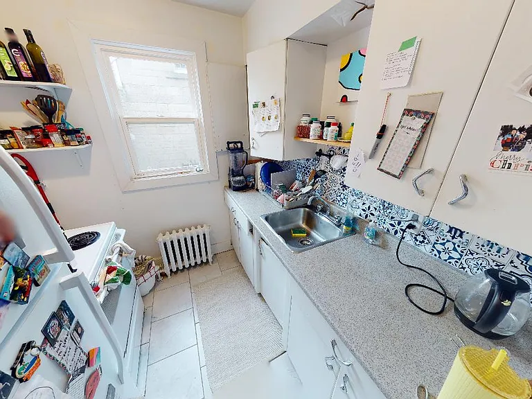 5670 Inglis St #8 — Photo 3