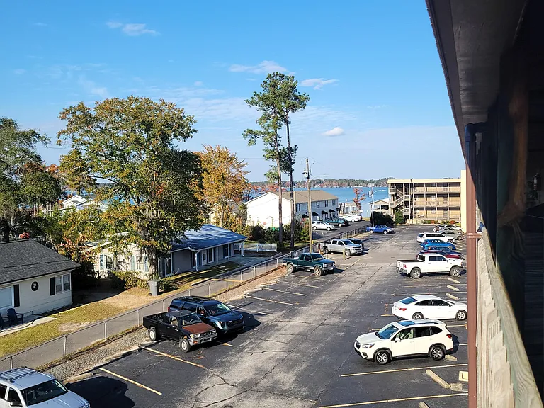 313 Lake Place Condo Dr — Photo 4