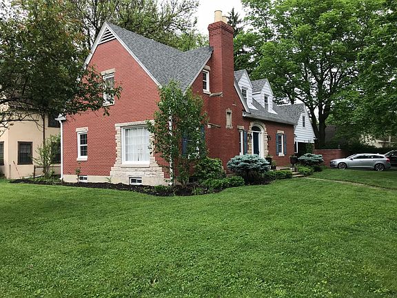 3rd image of 105 Collingwood Ave