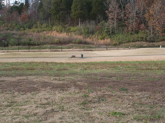 3rd image of 202 Augusta Ln