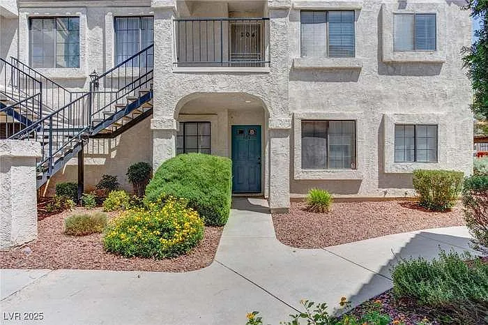 4860 Nara Vista Way #104