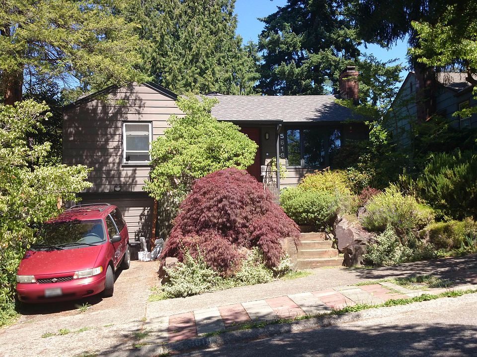 2nd image of 5618 NE 59th St