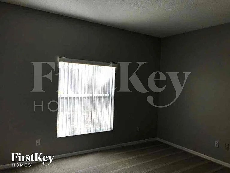 308 Forrest Crest Ct — Photo 4