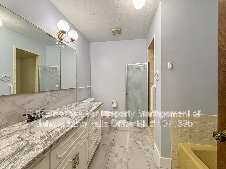 1830 Balboa Dr #K — Photo 12