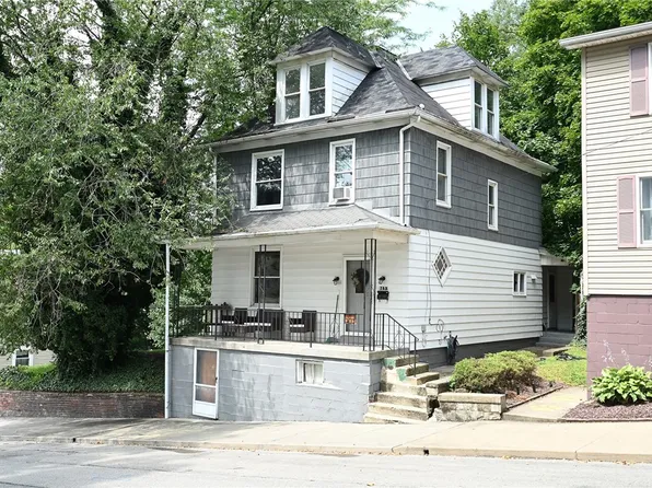 703 10th St, New Brighton, PA 15066