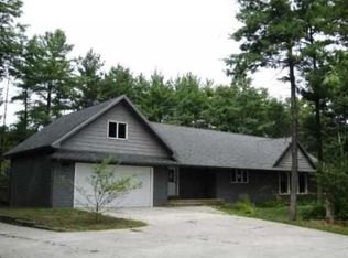 1647 Bannister Rd, Traverse City, MI 49685