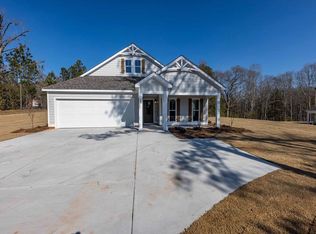 10 Young Ln, Hamilton, GA 31811