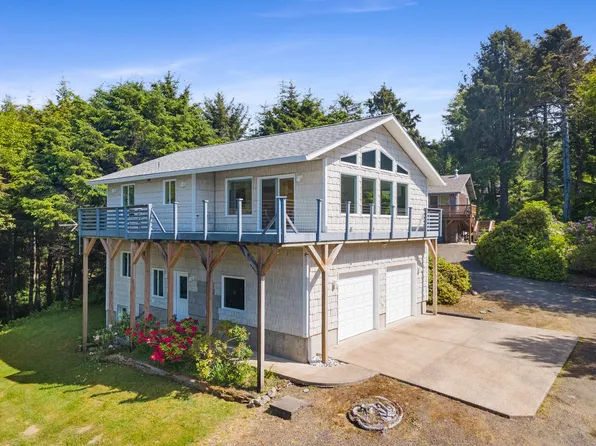5335 4th St NW, Tillamook, OR 97141