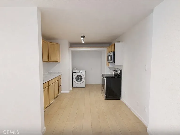 5637 Redwood Ave #B — Photo 4