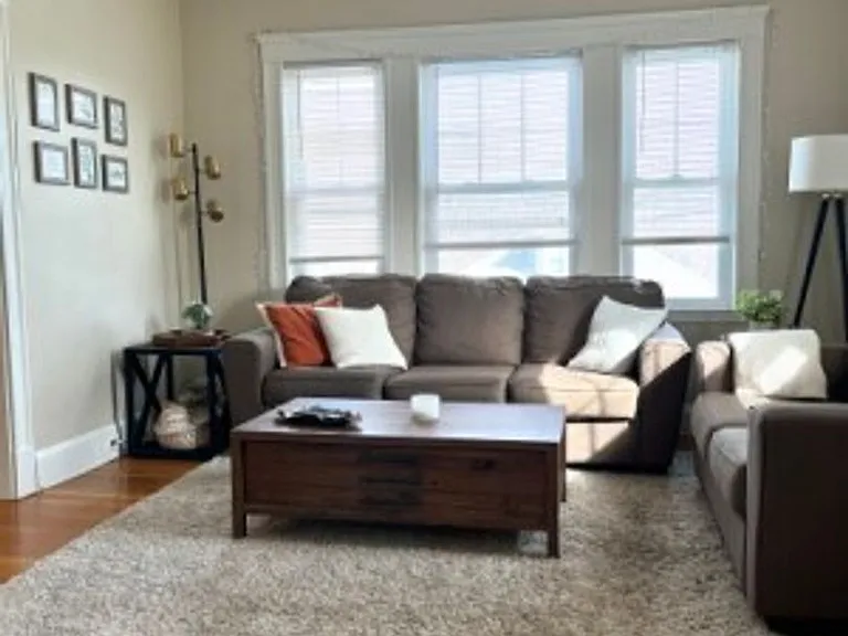 41-43 N Crescent Cir #2B — Photo 4