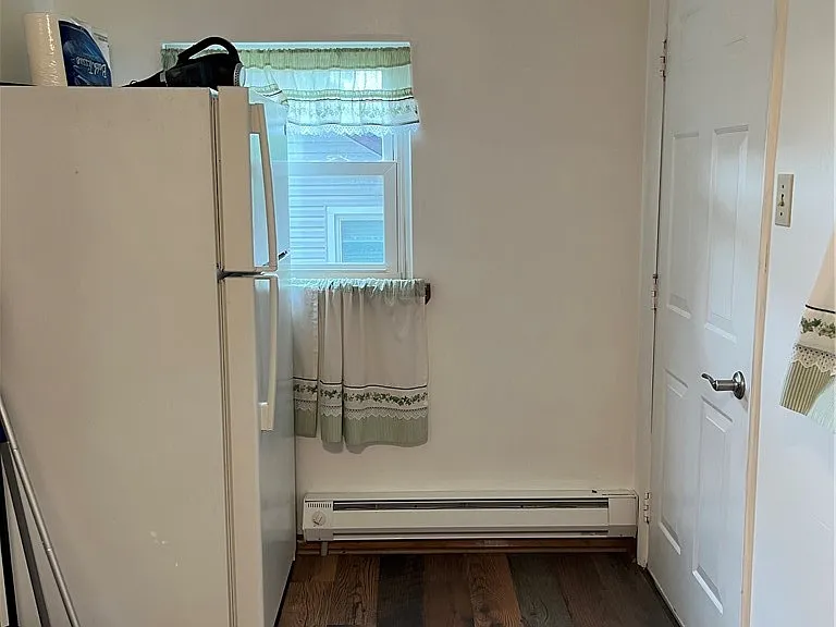 612 Dippold Ave — Photo 4