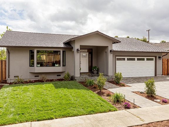 3rd image of 1412 Rose Garden Ln