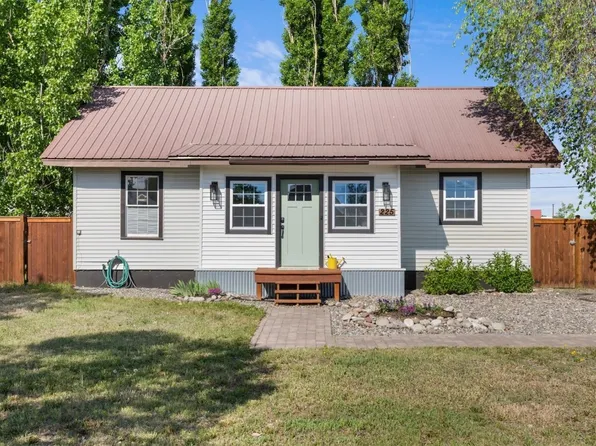 225 N Poplar St, Hayden, CO 81639