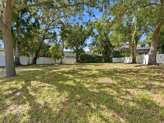 5th image of 5010 W Azeele St Lot 2