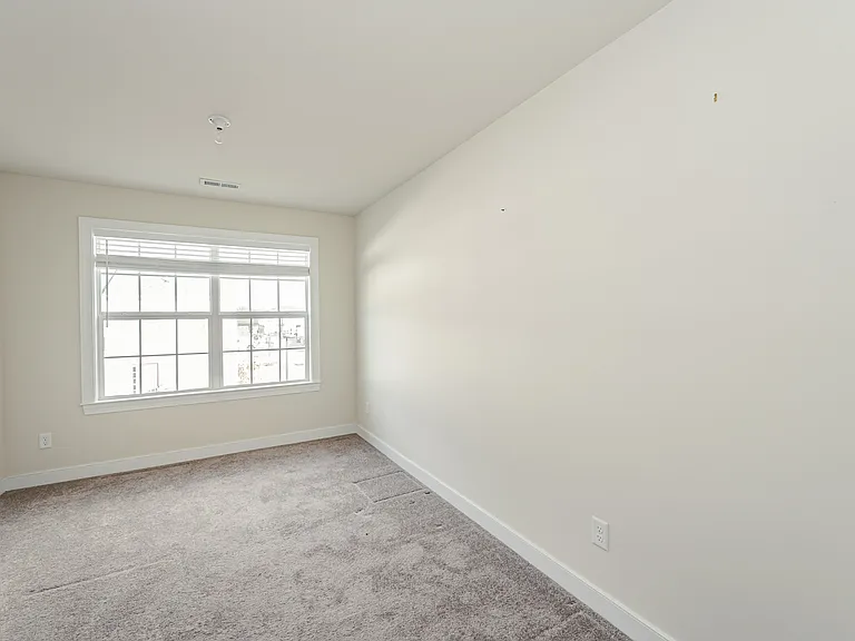 7380 Pebble Lake Dr — Photo 36