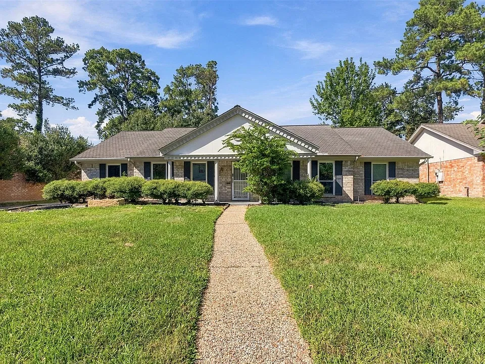 5814 Old Lodge Dr