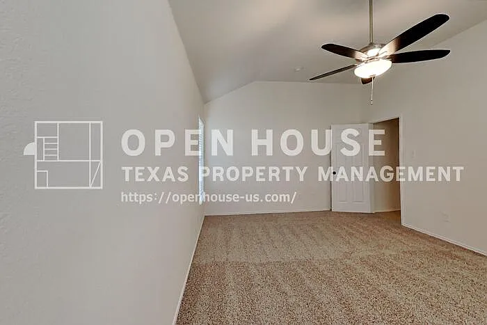 405 Hackberry Dr — Photo 9