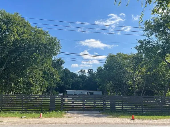 11202 Pearce Ln, Del Valle, TX 78617