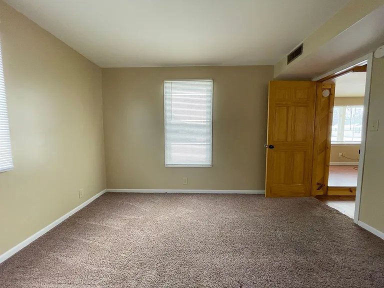 1800 E Princeton Ave — Photo 18