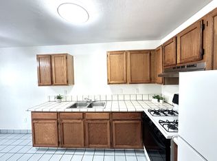 1800 6th St APT E, Berkeley, CA 94710