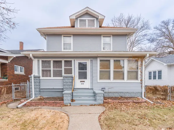1012 W 16th St, Davenport, IA 52804