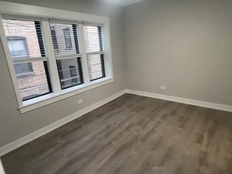 6521 N Newgard Ave #3E — Photo 2