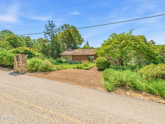 5th image of 11482 Couch Mill Rd