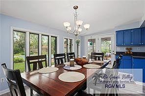 5th image of 505 W Esperanza Ave