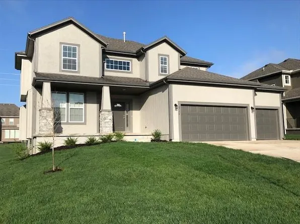 19565 W 116th Ct, Olathe, KS 66061