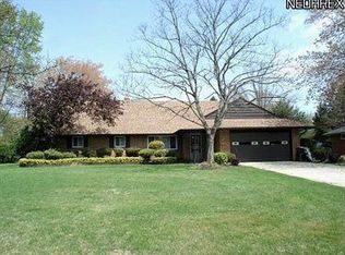 6765 Eastgate Dr, Mayfield, OH 44143