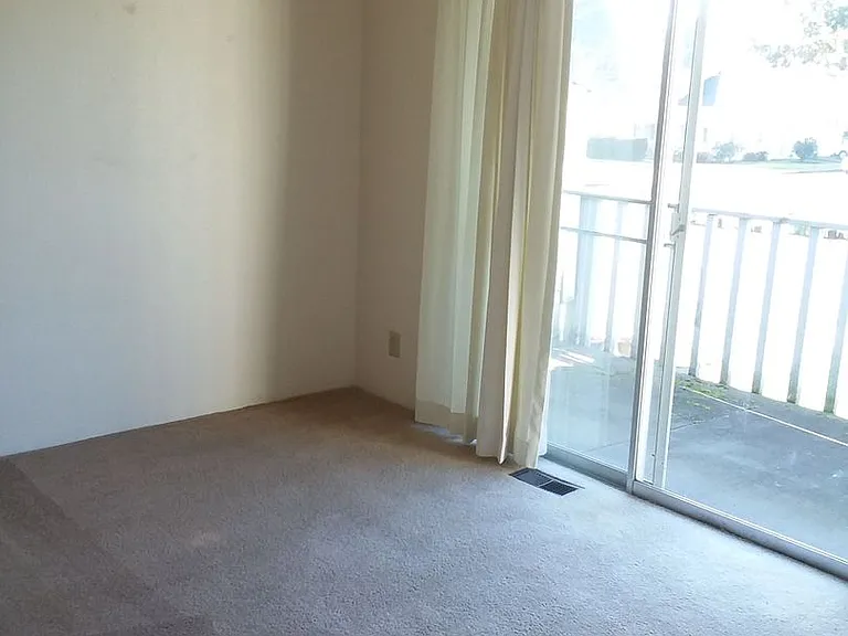 530 & 570 Cedar St #535 & 573 — Photo 22