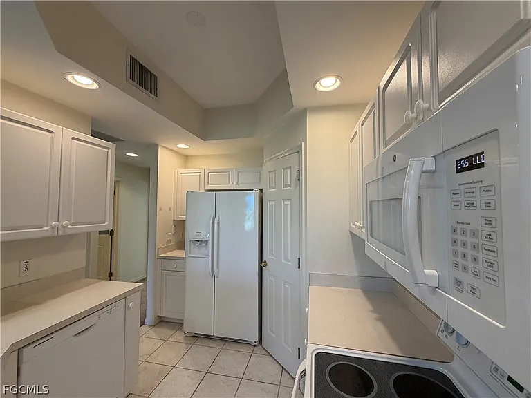 14999 Rivers Edge Ct #202 — Photo 30