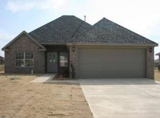 1093 Morgan Haley Ln, Springdale, AR 72764