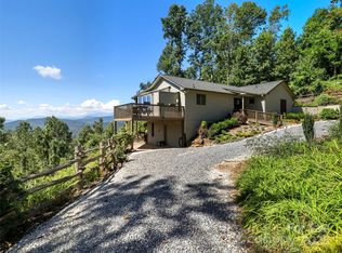 1533 Apple Ln, Spruce Pine, NC 28777