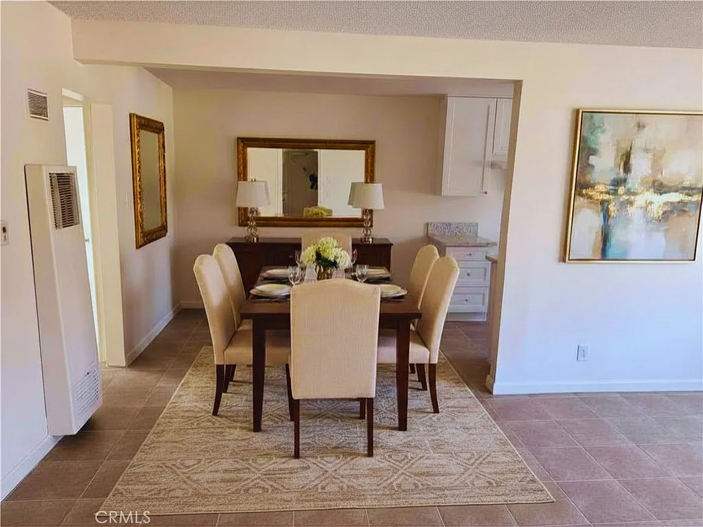 2 bed, 1.5 bath, 805 sqft, $2,449 — Photo 4