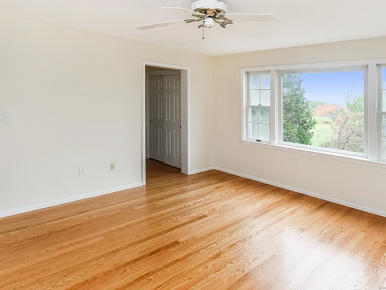 107 Benson Pl — Photo 18