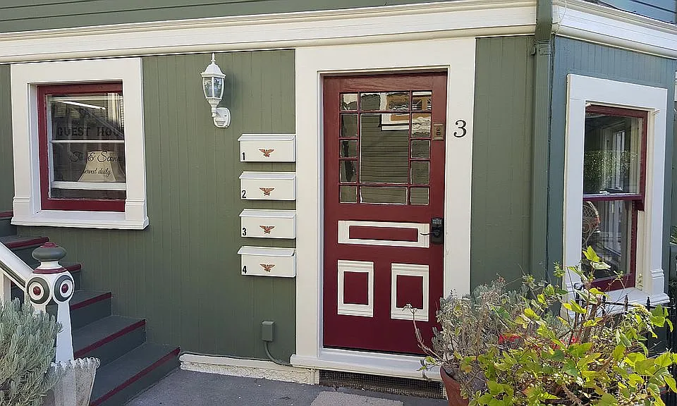 Front entry door unit 3