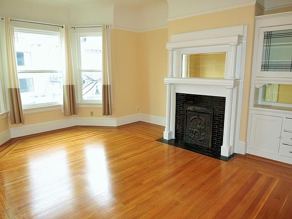 3rd image of 1631 Larkin St APT 5