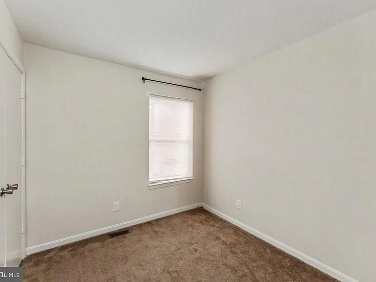 4506 Luau Ct — Photo 12